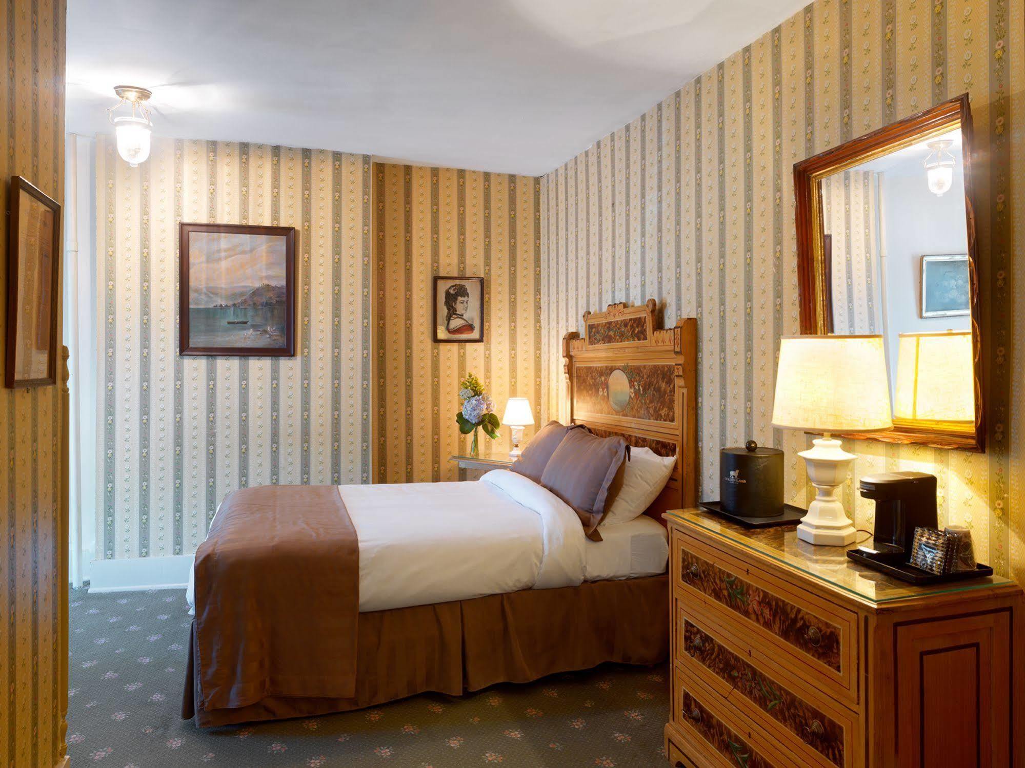 The Golden Lamb Hotell Lebanon Exteriör bild