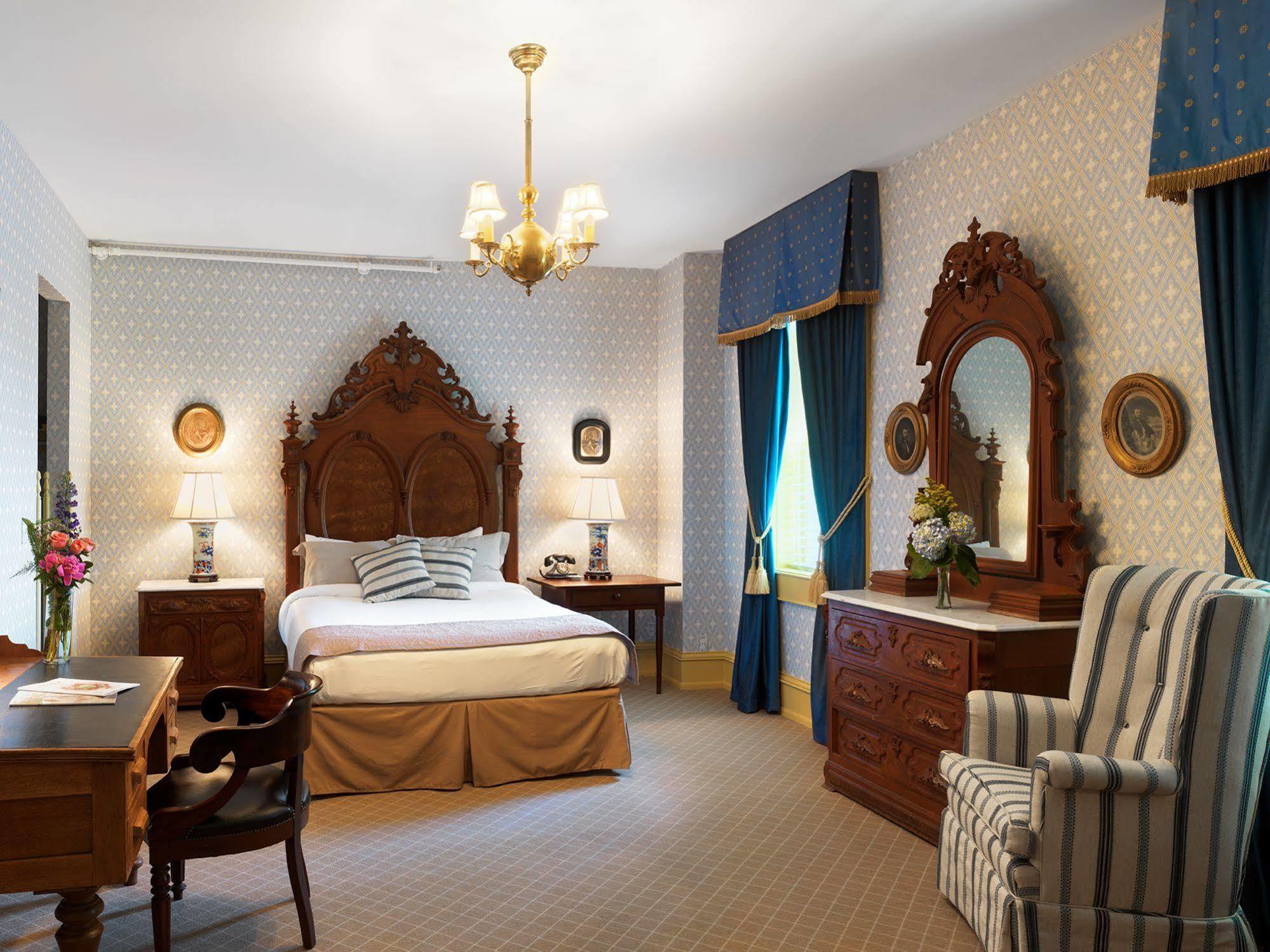 The Golden Lamb Hotell Lebanon Exteriör bild